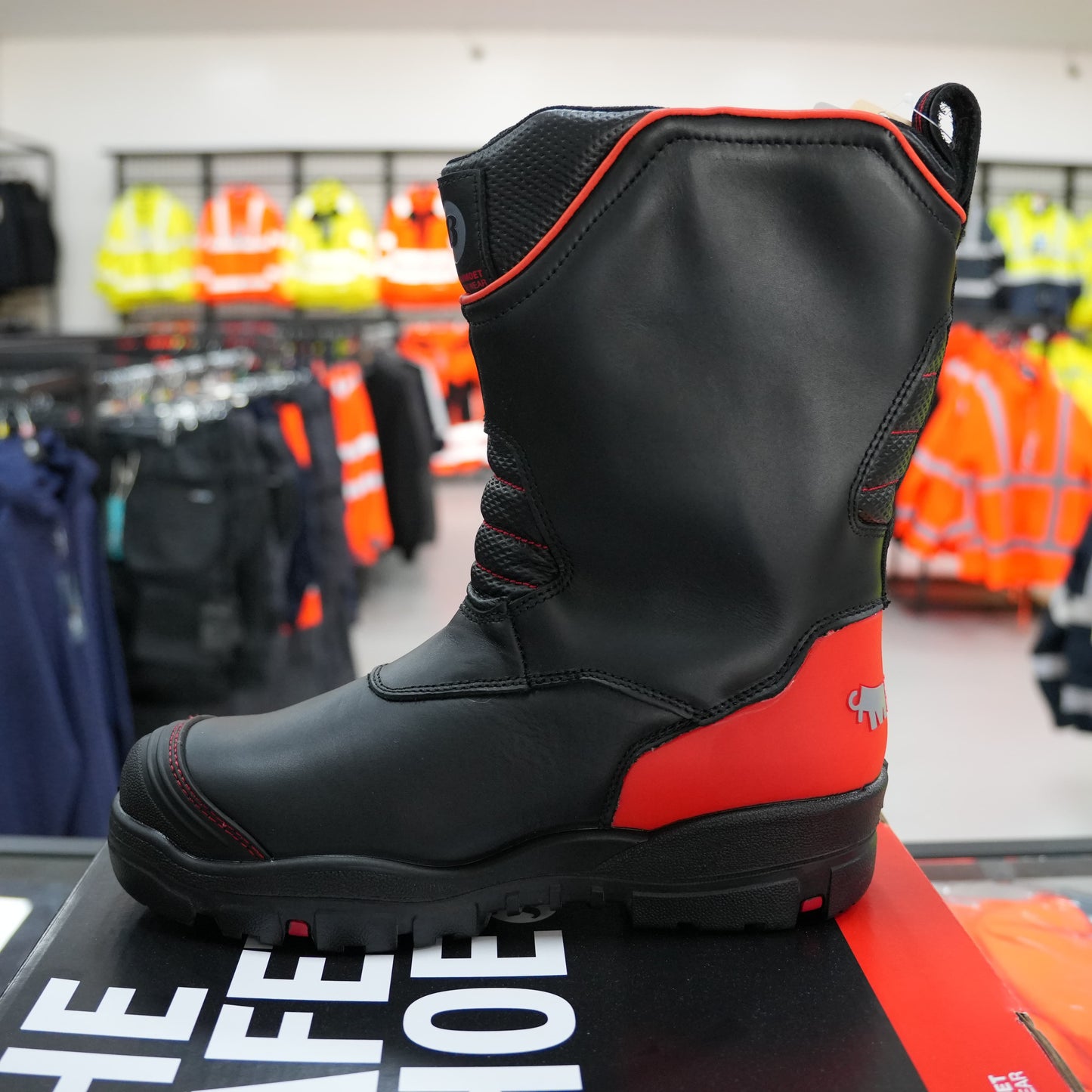Bata Mammoet Barge S3 Hoog Werklaars